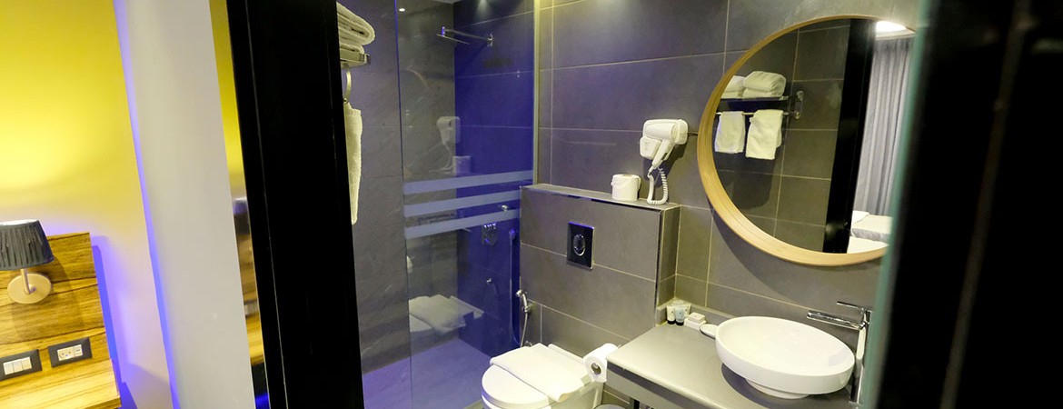 غرفة فاخرة قياسية مجددة